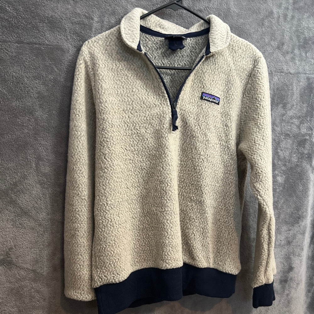 Cream Patagonia Wool half-zip Sweater Size Medium